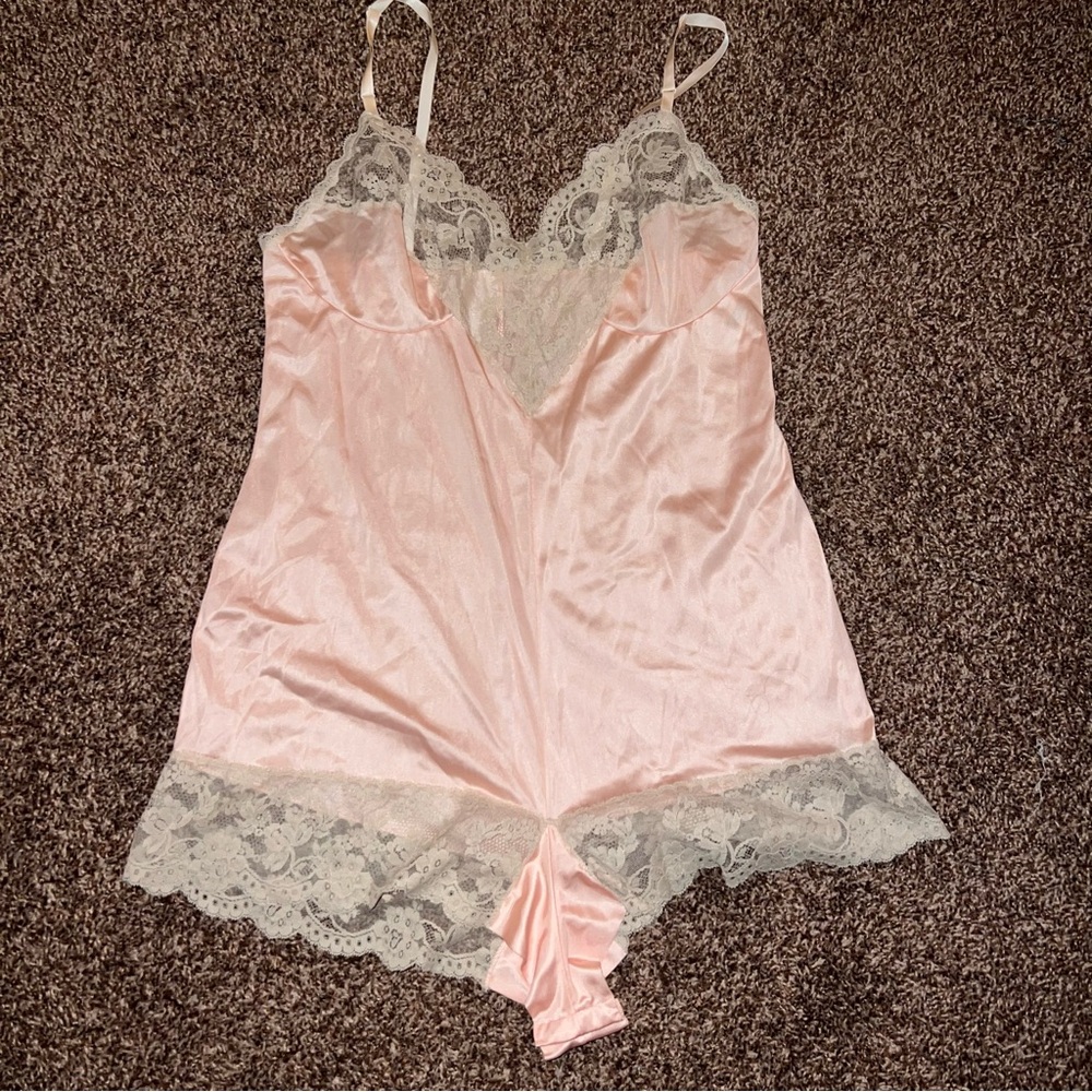 Vintage Vanity Fair Silky Chemise